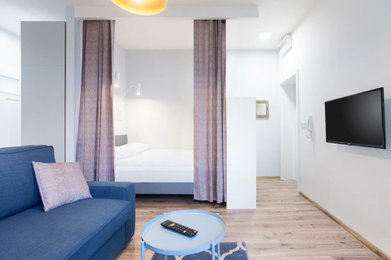 Apartments Mtp Poznan Maleckiego By Renters Екстер'єр фото